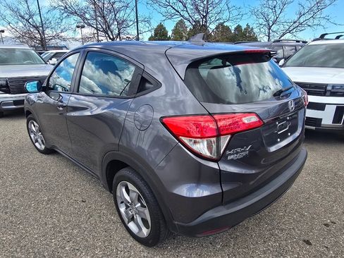 Used 2019 Honda HR-V LX image 3