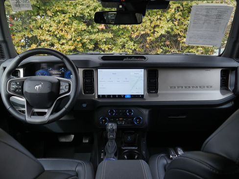 Certified 2025 Ford Bronco Outer Banks image 9