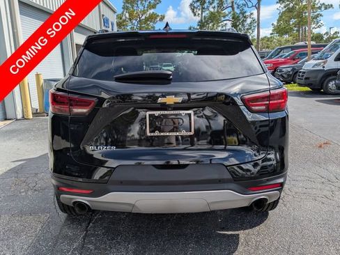 Used 2023 Chevrolet Blazer LT FWD image 5
