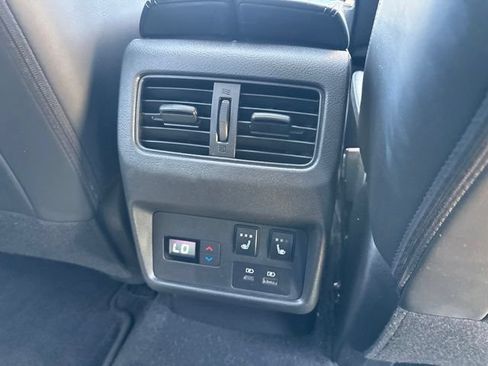 Used 2023 Nissan Rogue Platinum w/ Platinum Premium Package FWD image 25