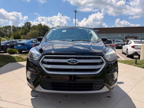 Used 2017 Ford Escape SE FWD image 12