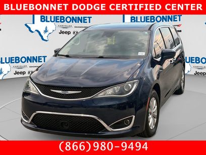 Used 2019 Chrysler Pacifica Touring Plus w/ Advanced Safetytec Group