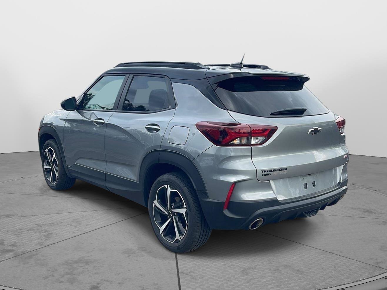 Certified 2023 Chevrolet TrailBlazer RS w/ Sun and Liftgate Package AWD/4WD image 4
