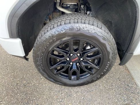 Used 2021 GMC Sierra 1500 Elevation w/ Preferred Package AWD/4WD image 11