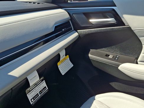 Used 2025 Mitsubishi Outlander SEL FWD image 31