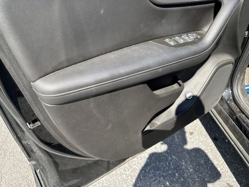 Used 2022 Chevrolet Blazer LT AWD/4WD image 11
