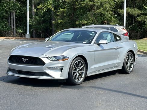 Used 2019 Ford Mustang Coupe w/ Wheel & Stripe Package RWD image 5