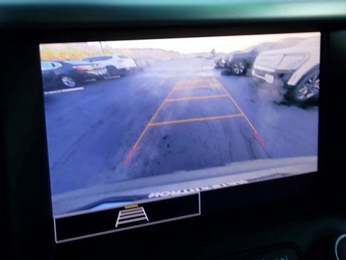 Certified 2023 GMC Acadia SLE w/ Driver Convenience Package image 26