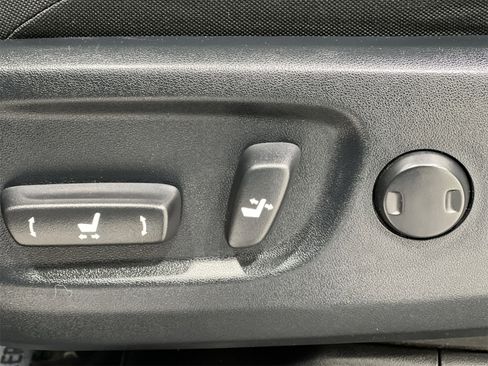 Used 2021 Toyota 4Runner SR5 image 12