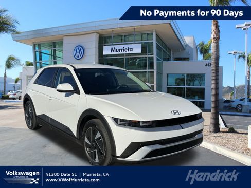 Used 2025 Hyundai Ioniq 5 SE image 1