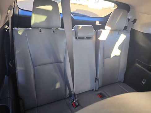 Used 2023 Toyota Highlander Platinum image 16
