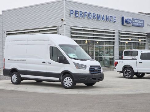 Used 2024 Ford E-Transit 148 High Roof image 32
