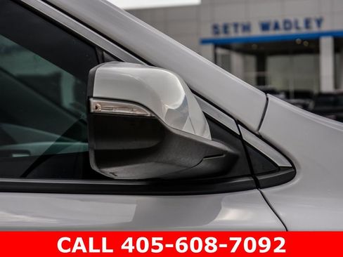 Certified 2024 GMC Terrain SLT AWD/4WD image 10