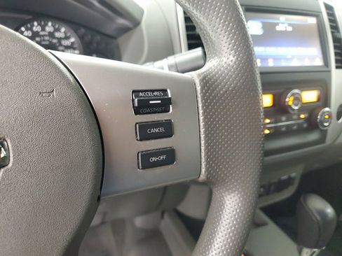 Certified 2020 Nissan Frontier SV image 24