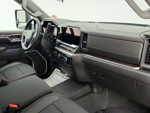 Used 2024 Chevrolet Silverado 2500 LT w/ Z71 Off-Road Package image 25