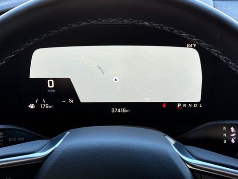 Used 2025 Chevrolet Traverse LT image 39