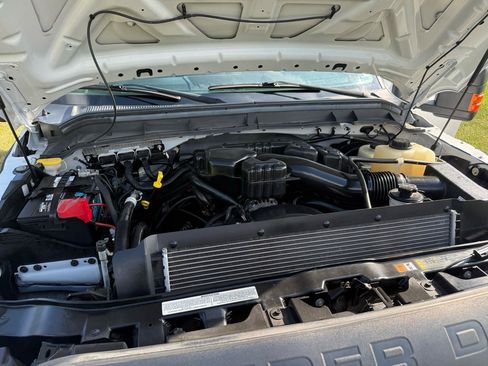 Used 2016 Ford F250 XL w/ Power Equipment Group RWD image 9