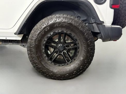 Used 2018 Jeep Wrangler Unlimited Rubicon w/ Steel Bumper Group AWD/4WD image 29
