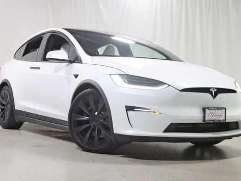 Used 2022 Tesla Model X Plaid image 7