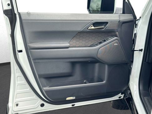 Certified 2024 Lexus GX 550 w/ Cold Area Package AWD/4WD image 19