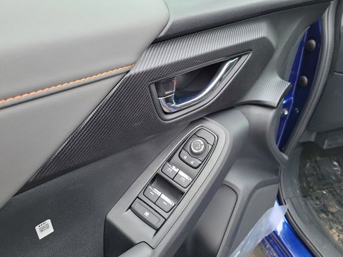 New 2025 Subaru Crosstrek 2.5i Limited image 15
