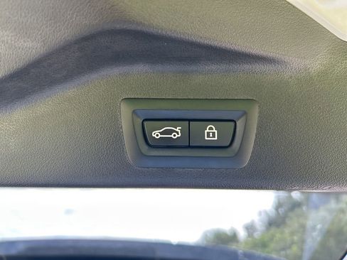 Used 2023 BMW X5 xDrive45e image 46