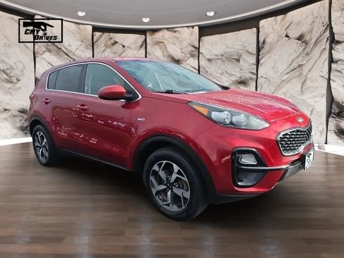 Used 2020 Kia Sportage LX AWD/4WD image 3