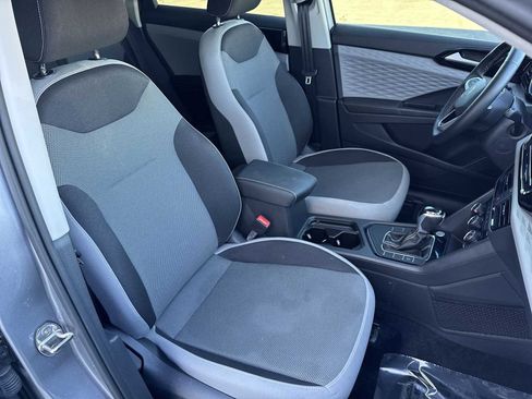 Used 2024 Volkswagen Taos S image 27