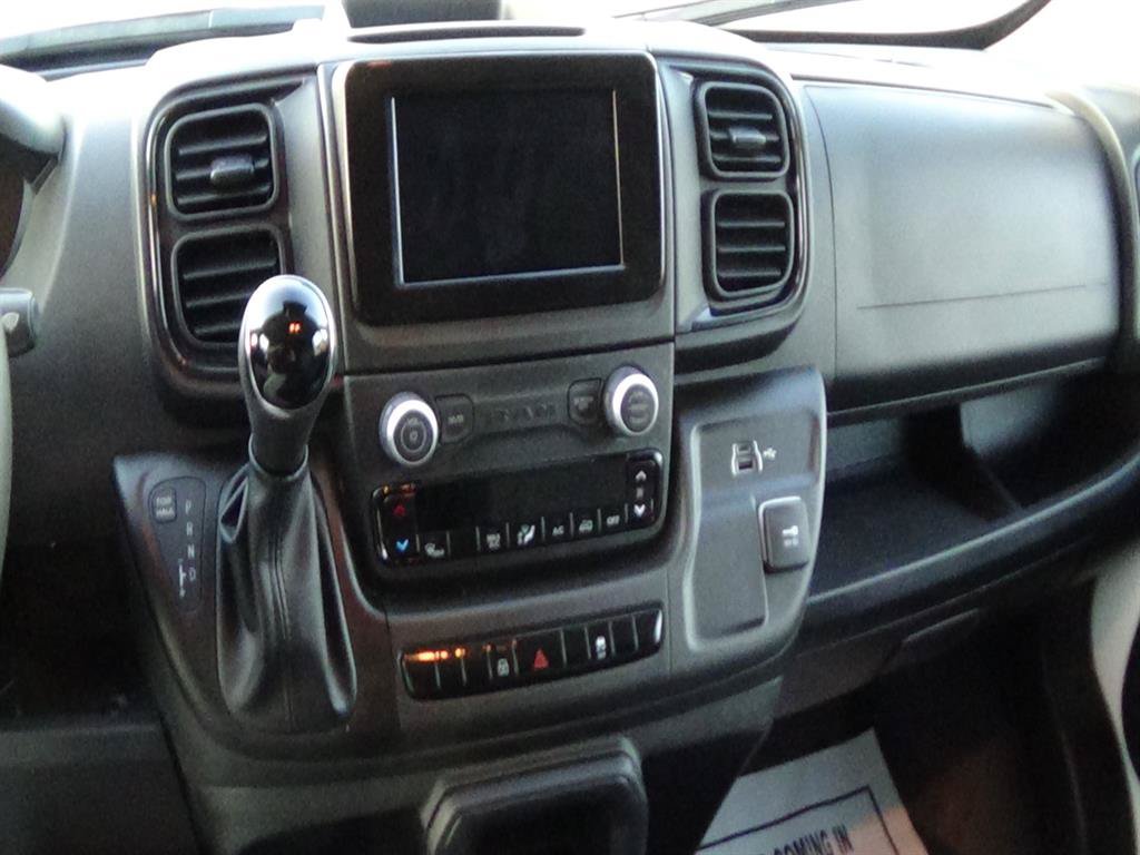 Used 2025 RAM ProMaster 2500 w/ Storage Group FWD image 18
