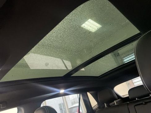 Certified 2025 Volkswagen Atlas Cross Sport SEL R-Line image 13