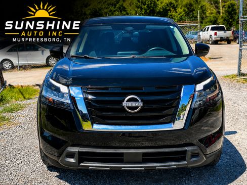 Used 2022 Nissan Pathfinder S FWD image 1