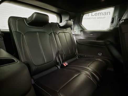 Used 2024 Jeep Grand Cherokee L Limited w/ Black Appearance Package image 27