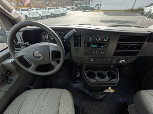 New 2025 GMC Savana 4500 w/ Power Convenience Package RWD image 24
