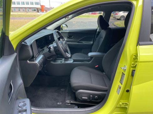 Used 2025 Hyundai Kona SEL image 28