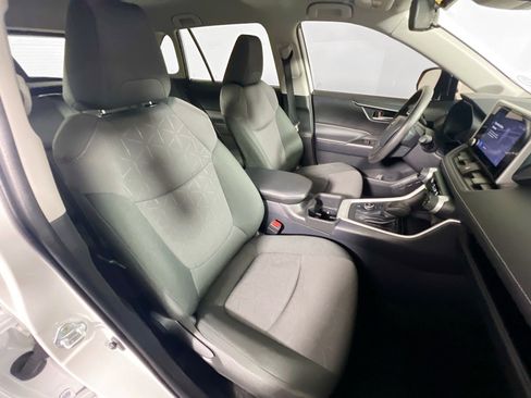 Used 2024 Toyota RAV4 XLE image 30