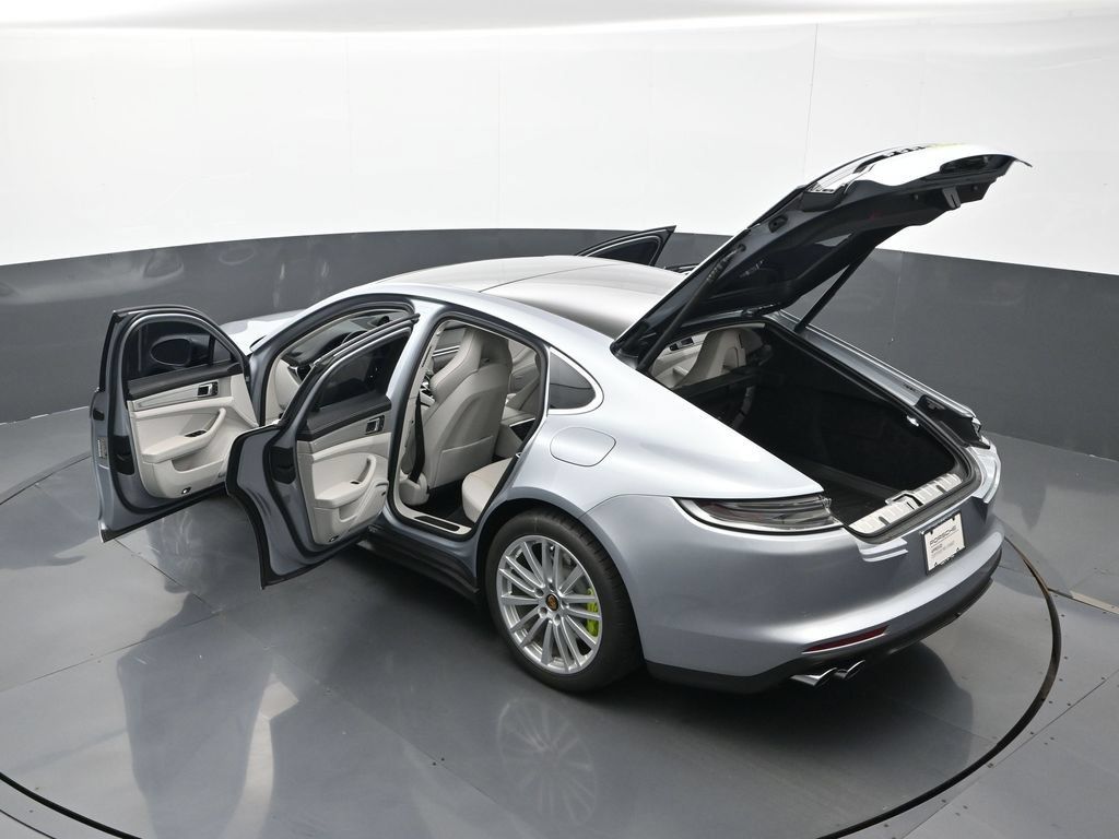 Certified 2023 Porsche Panamera AWD/4WD image 28