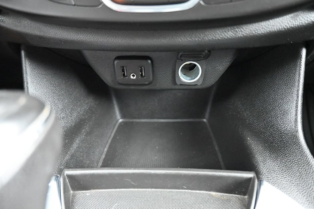Used 2019 Chevrolet Traverse LT w/ LT Premium Package AWD/4WD image 25