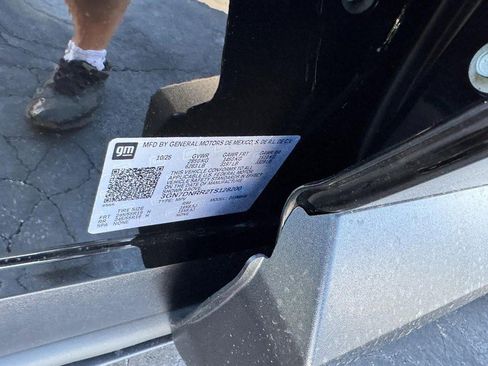 New 2026 Chevrolet Equinox EV LT image 39