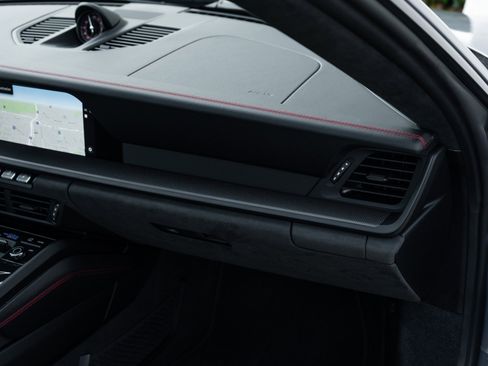 Used 2025 Porsche 911 Carrera 4 GTS image 21