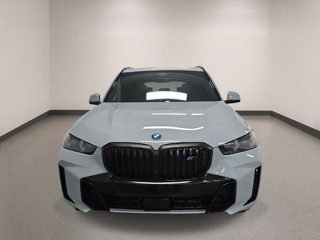 Used 2025 BMW X5 xDrive50e w/ M Sport Package AWD/4WD image 9