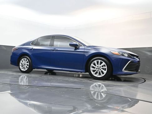 Used 2023 Toyota Camry LE image 23