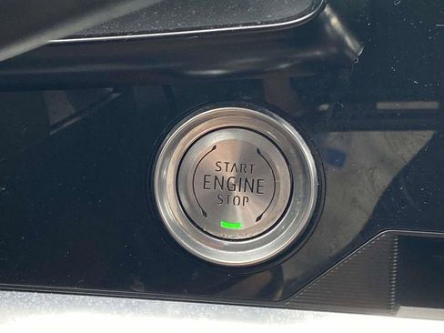 Used 2023 Chevrolet Corvette Stingray Preferred Cpe w/ Z51 Performance Package RWD image 21