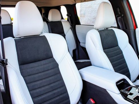 New 2025 Mitsubishi Outlander SE FWD image 41