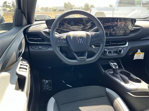 New 2025 Buick Envista Preferred w/ Convenience II Package image 11
