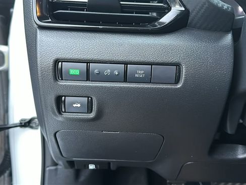 Used 2021 Nissan Sentra SR image 20