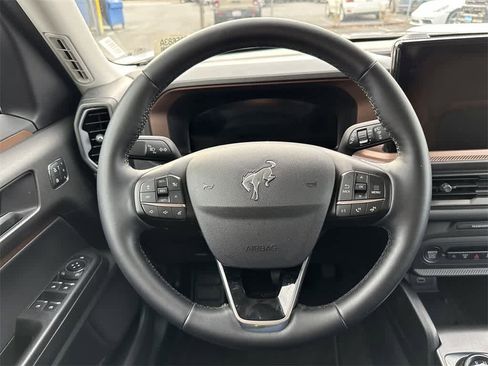 Used 2025 Ford Bronco Sport Outer Banks image 15