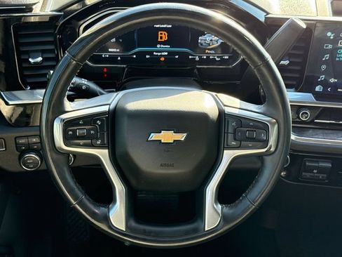 Used 2024 Chevrolet Silverado 2500 LTZ AWD/4WD image 14