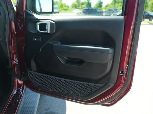 Used 2022 Jeep Wrangler Sport AWD/4WD image 18