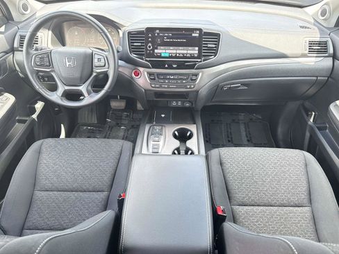 Certified 2025 Honda Ridgeline Sport+ image 15