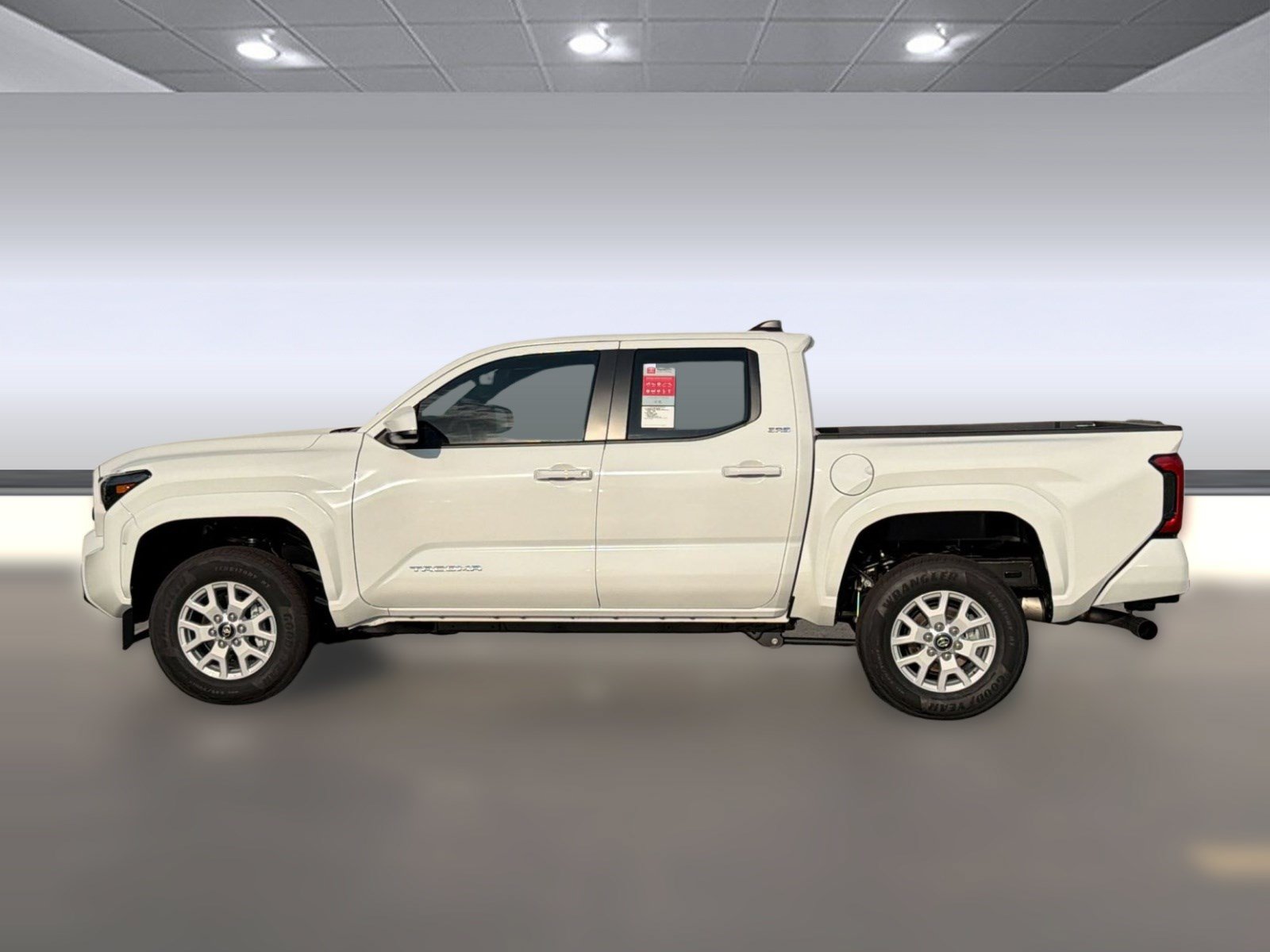 Used 2026 Toyota Tacoma SR5 RWD image 2